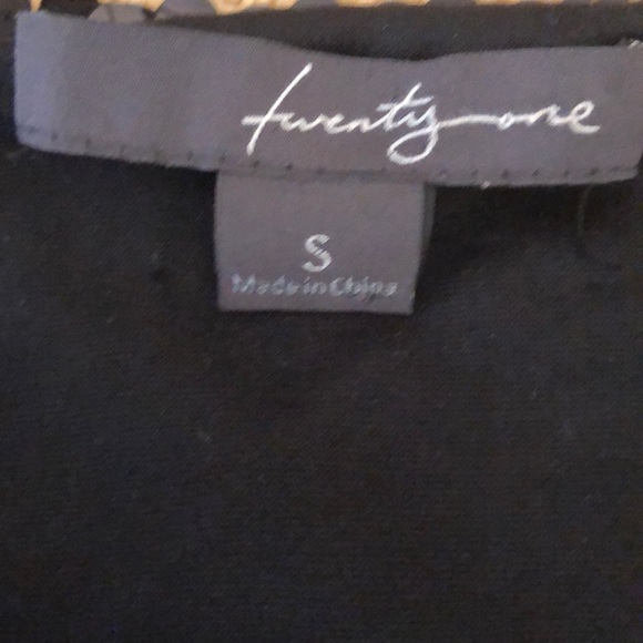 Forever 21 Full sequins black dress - Picture 6 of 7